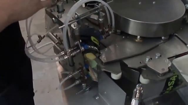 Автомат DP-V для дой пак с весовым дозатором смотреть онлайн