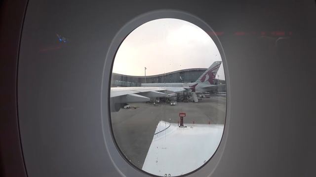 Летим с Нитт в Тайланд на самом большом самолете Airbus A380 смотреть онлайн