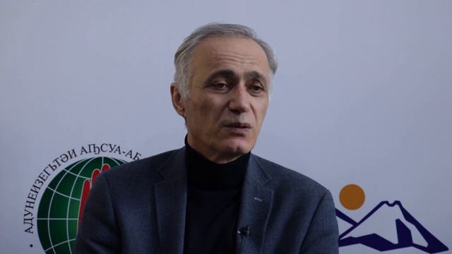 Директор института экологии Роман Дбар - гость Дискуссионного клуба ВААК смотреть онлайн