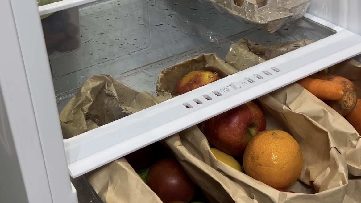 Пытаюсь наладить систему хранения в холодильнике