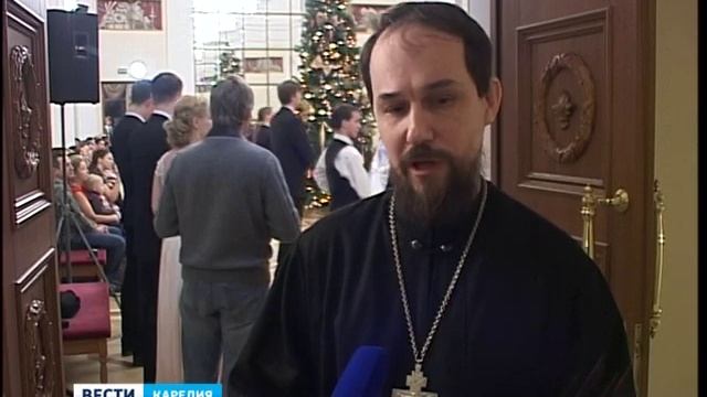 В Музыкальном театре РК прошёл Рождественский бал смотреть онлайн