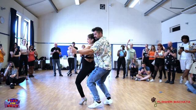 KIKE & NAHIR - MIRAME - PRINCE ROYCE - BACHATA DEMO CLASS STEP TOP THE BEAT смотреть онлайн