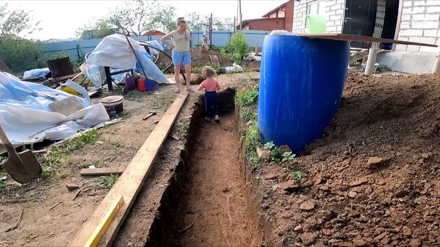 ?️ ПОДГОТОВКА УЧАСТКА К ЗАЛИТИЮ ФУНДАМЕНТА (ДЕНЬ 2-Й) смотреть онлайн