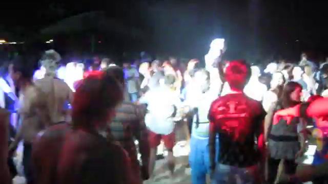 Туса на пляже Манила (25 июля 2009 г.).02 смотреть онлайн