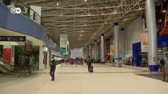 Reportaje de DW Español hablan de las vizcacha del cementerio jardin kantutani смотреть онлайн