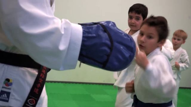 Каратисты - отчетное занятие на Бутлерова смотреть онлайн