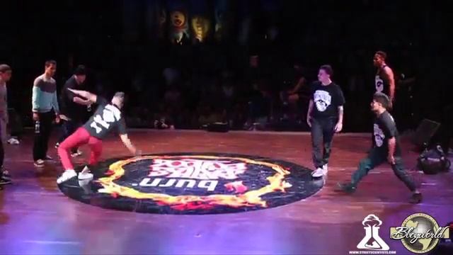 PREDATORZ vs MASSIVE MONKEES BURN BATTLE SCHOOL 2013 WWW BBOYWORLD COM смотреть онлайн