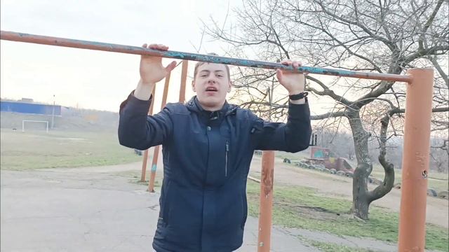 КАК ДЕЛАТЬ КУВЫРОК НАЗАД НА ТУРНИКЕ смотреть онлайн