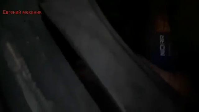 Как поменять габаритную лампочку в передней фаре ХендайТуксон! смотреть онлайн