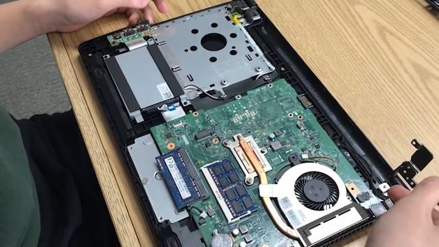Dell Inspiron 3558 - DC Jack Replacement смотреть онлайн
