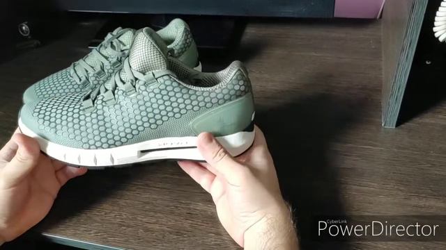 Обзор на беговые кроссовки Under Armour HOVR CGR #underarmour #uahovrcgr #underarmourhovr #обзор