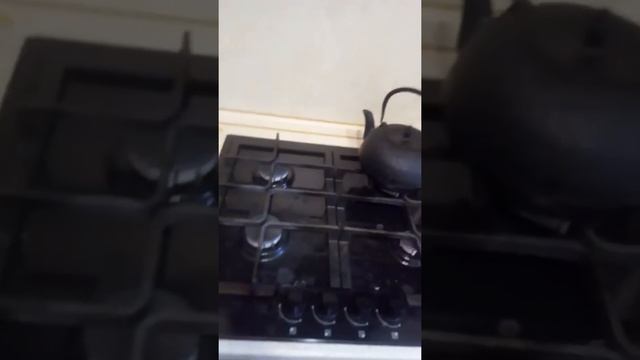 Правильный разогрев чая , чайника , чисто по приколу смотреть онлайн