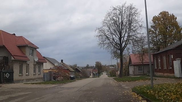 Daugavpils не много улиц города и Поезда