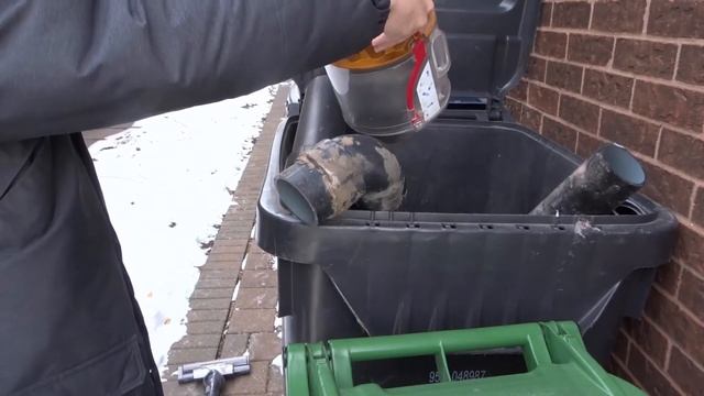 How To Empty A Dyson Vacuum Dust Canister-Easy Tutorial смотреть онлайн