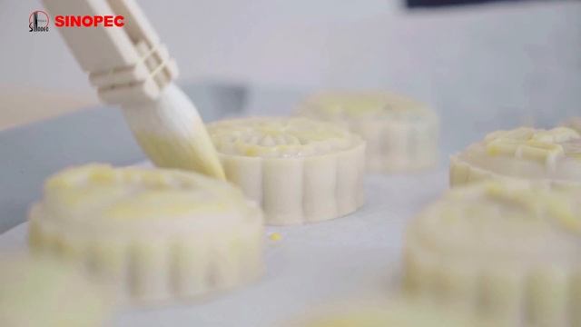 Celebrating Mid-Autumn Festival With Mooncakes