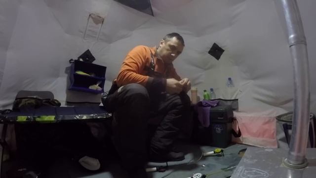 Первый лед - Уелги. МОРМЫШКА НА КАРАСЯ. Зимний карась. Icefishing.