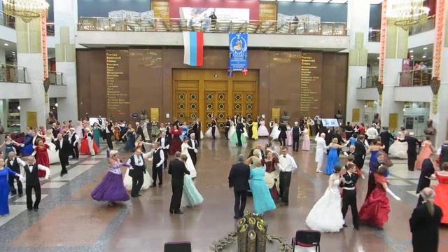Мазурка. Традиционный осенний бал в музее ВОВ на ПГ 18.11.17 смотреть онлайн