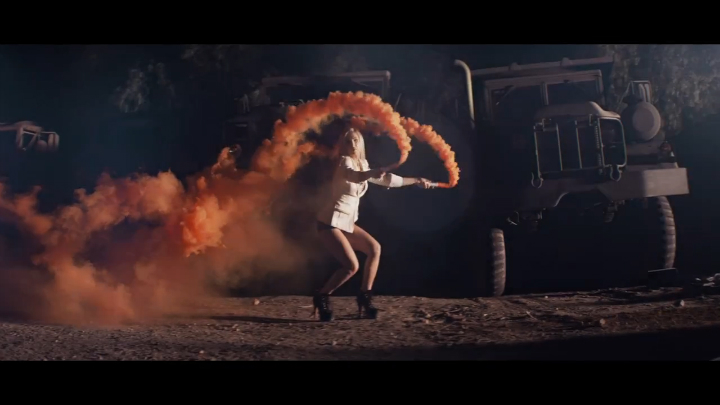 Irina Shapiro - One Last Kiss (Official Video) смотреть онлайн