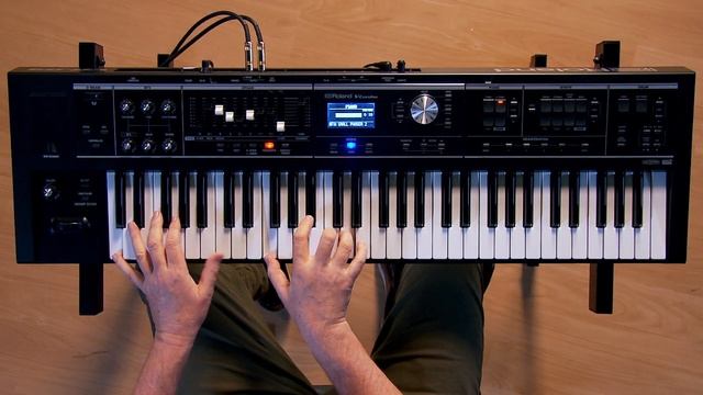 Roland V-Combo VR-09B - Quick Jam with Scott Tibbs смотреть онлайн