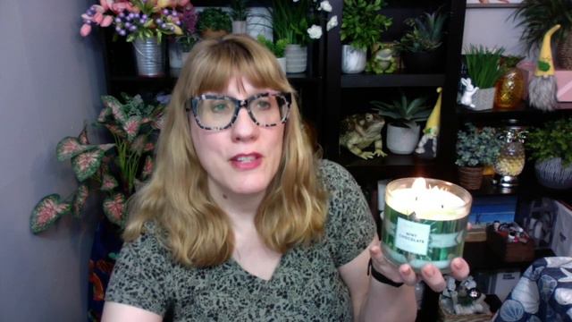 Bath & Body Works MINT CHOCOLATE Candle Review We need this one back! смотреть онлайн