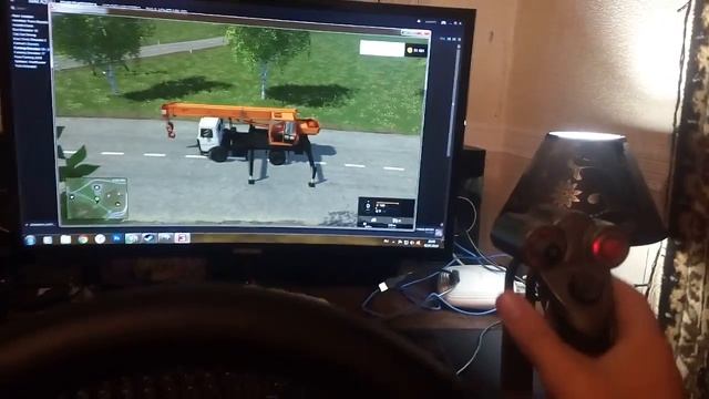 FS15 - Эксперимент. Работа руля Logitech G27 в связке с джойстиком Defender Cobra R4 смотреть онлайн