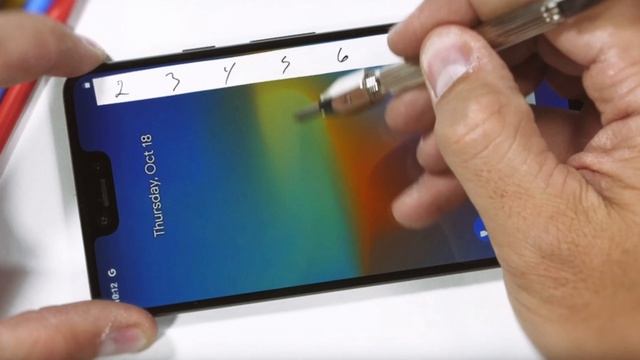 Почему царапается смартфон и как этого избежать? смотреть онлайн