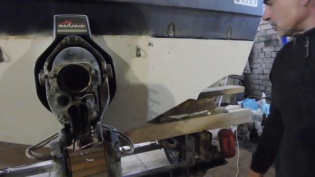 Bayliner 1952 после очистки корпуса. смотреть онлайн