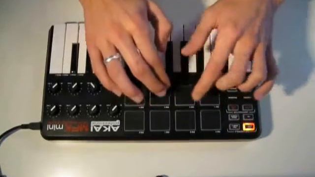 SM - Drum machine 3 смотреть онлайн