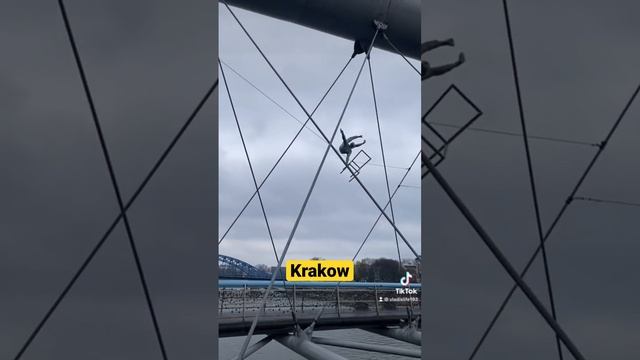 Старинный и красивый город - КРАКОВ#shortsvideo #влог #польша #краков #poland #krakow#travel#shorts смотреть онлайн
