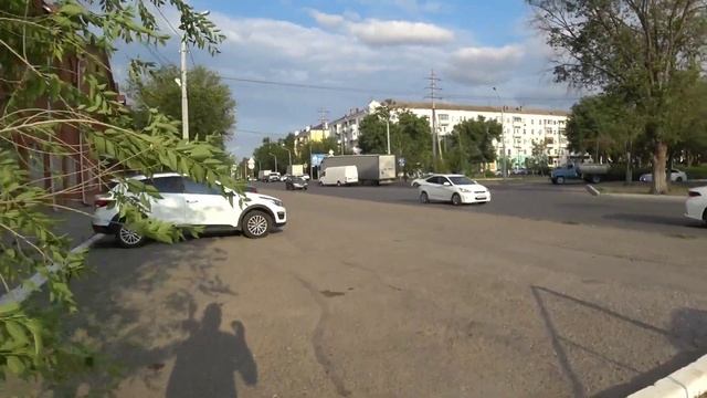 Астрахань! ПЕРВЫЕ ВПЕЧАТЛЕНИЯ. Большой обзор! Чем живёт Астрахань, разбитые здания города, атмосфер смотреть онлайн