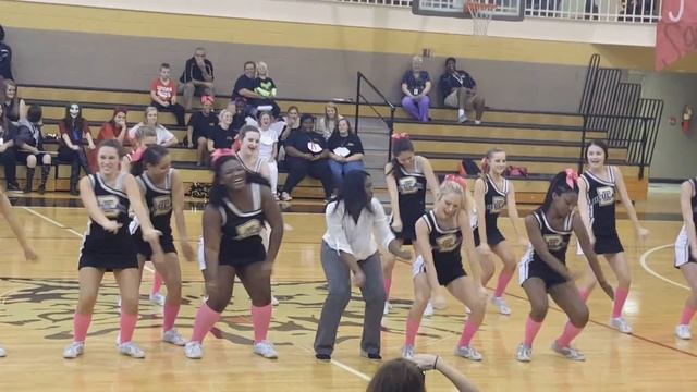 Juju Beat.. Beulah High School Pep Rally смотреть онлайн