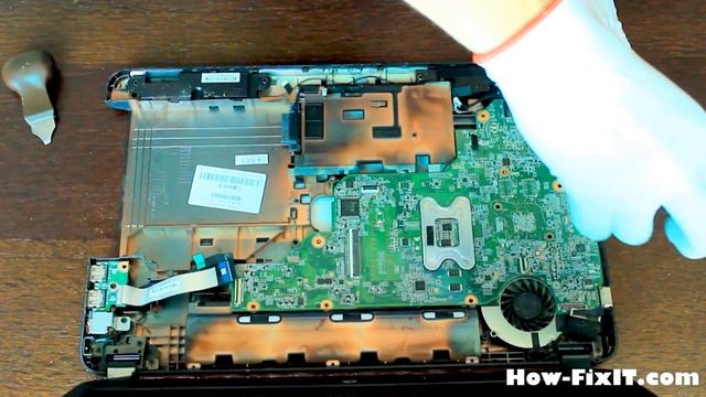 HP 650 disassembly and fan cleaning смотреть онлайн