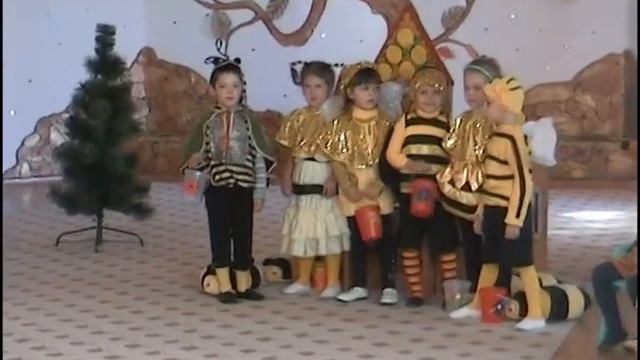 Осенний утренник в детском саду Часть 1