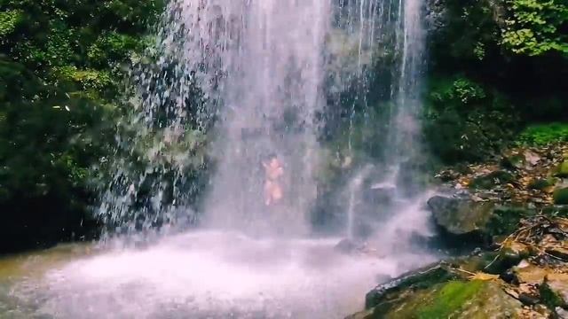 Национальный парк Мтирала. Водопад и купание в источнике. Грузия 2020. Посещение лучших мест. смотреть онлайн