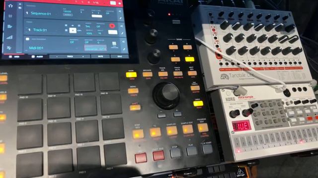 How to connect the Korg volca sample 2 to external midi device (one channel all the parts / samples смотреть онлайн
