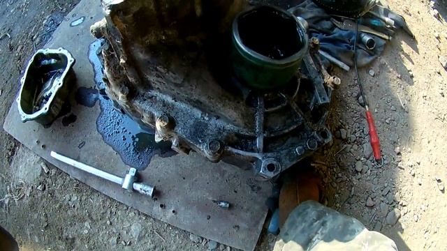 показываю как на снятой коробке передач где какая скорость включается на мазде 626 смотреть онлайн