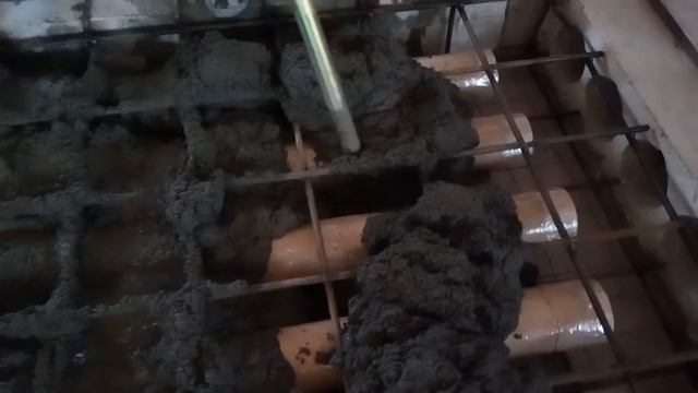 Электроинструмент для дома. Вибратор для бетона. Монолитный участок между плитами перекрытия. смотреть онлайн