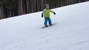 Дети на сноуборде Марк 6 лет