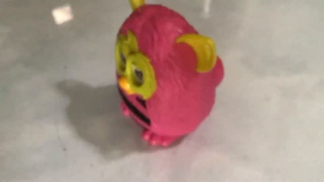 Is it furby hatchimals??? смотреть онлайн