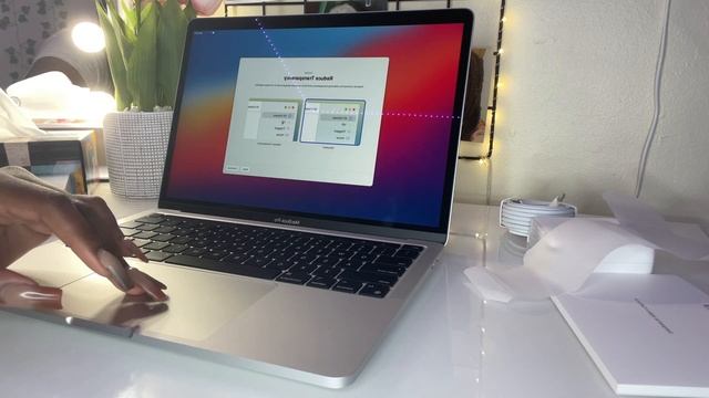 Macbook Pro 2021 13" | UNBOXING | SETUP | W/TOUCH BAR | + Air Pods *PART ONE* смотреть онлайн