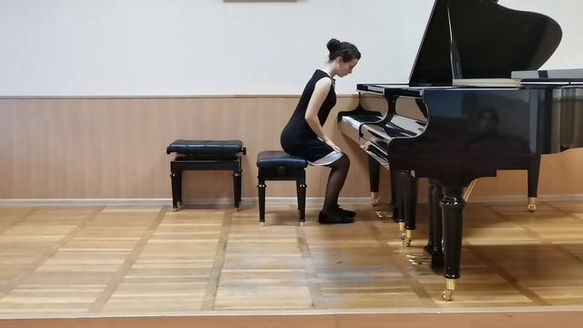 Гребеникова Екатерина 15 лет. Ф. Лист "Забытый романс", Бюргмюллер "Турецкое рондо" смотреть онлайн