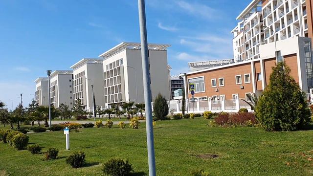 Апрельские видеоприветы: Роскошный отель Bridge Resort 4* смотреть онлайн