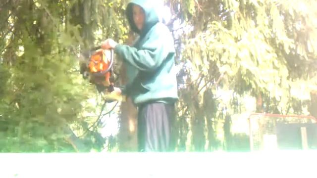 Stihl HS-80 Doing a little hedgetrimming. смотреть онлайн