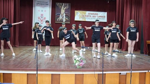 Танцова школа "МОНТ" на Национален фестивал на изкуствата "Тракия - земята на Орфей" смотреть онлайн