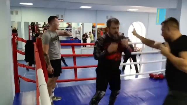 Тренировка по боксу Северный человек - Астрахань смотреть онлайн