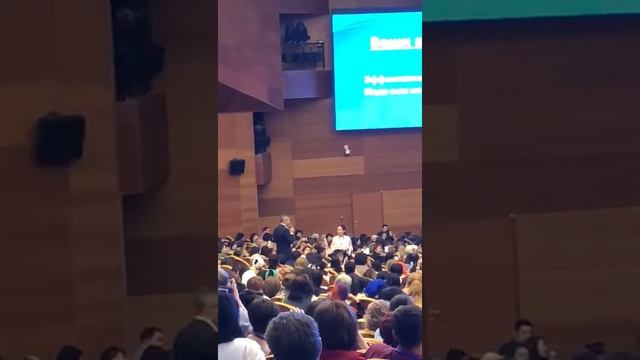Женщина сидела 3года в коляске и врачи не могли поставить диагноз. После применения меджика встала смотреть онлайн