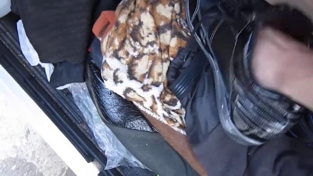 Живущий в восьмерке. Покупка кроссовок... смотреть онлайн