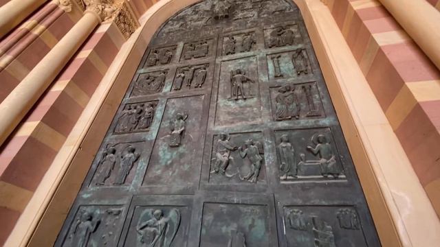 Прогулка по городу Шпайер (нем. Spaziergang durch Speyer) смотреть онлайн