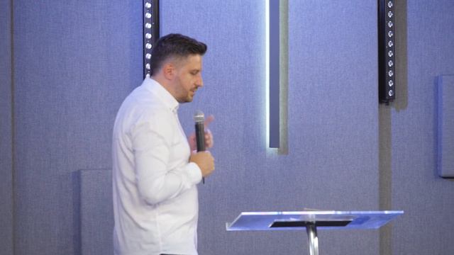 "Молись і працюй." Пастор церкви Володимир Білик. смотреть онлайн