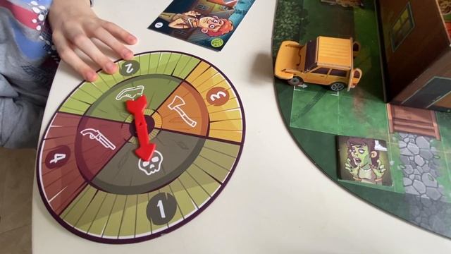 Зомби в доме: Охотник VS Зомби-мастер смотреть онлайн